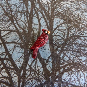1 Vintage JHB  Bird Buttons  1 1/4 Inches long    Cardinal