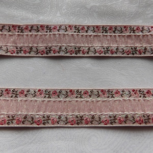 Metallic Jacquard Ribbon: Pink Rose Buds, Victorian Style (3/4 Inch)