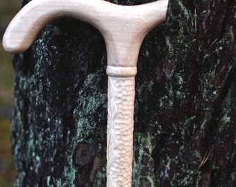 Handcrafted Wooden Walking Cane: Carved Antique Design