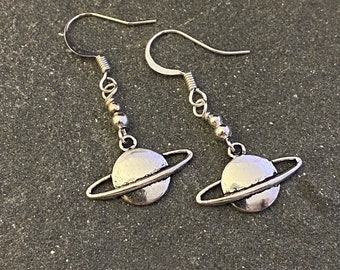 【STONEHENgE】Luv-it〜Silver Heart Planet Earrings K1824 il_340x270.3160033190_94t8.jpg