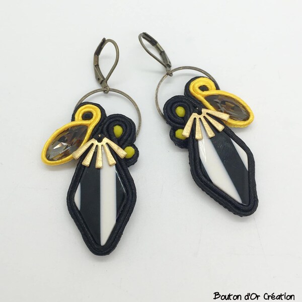 Graphic earrings