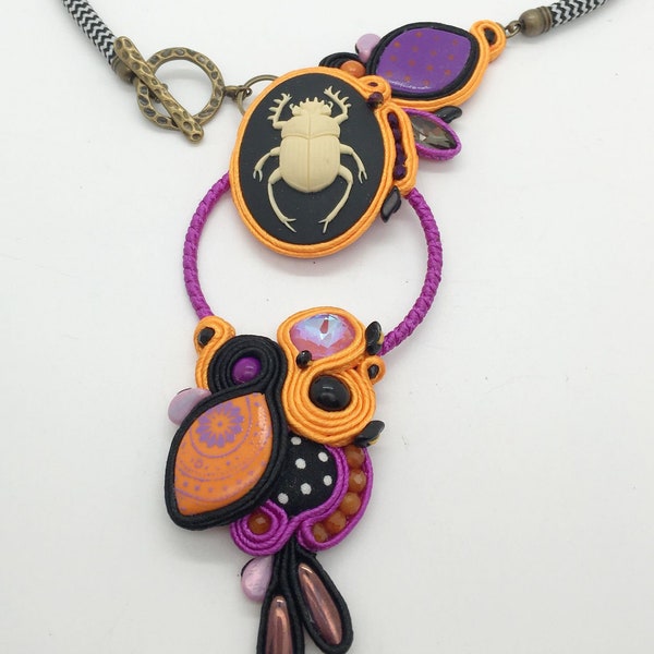 Collier soutache scarabée