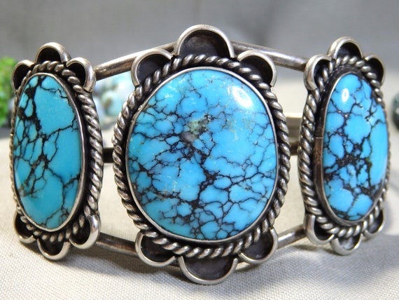 Rare Natural Turquoise Vintage Navajo Native American Jewelry Sterling Silver Bracelet Rare Natural Turquoise Vintage Navajo Native American Jewelry Sterling Silver Bracelet