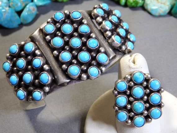 Superior Native American Zuni Authentic Turquosie Snake Sterling Silver Bracelet Superior Native American Zuni Authentic Turquosie Snake Sterling Silver Bracelet