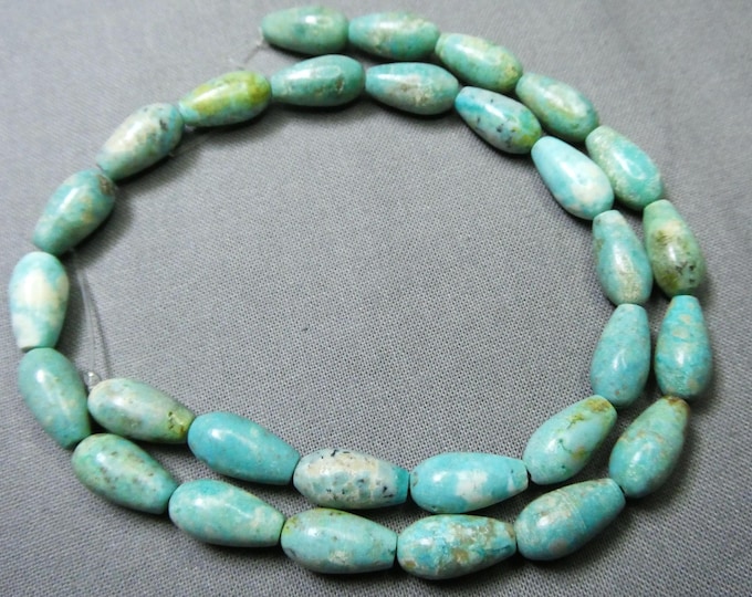 Hubei ROYAL BEAUTY TURQUOISE 14x7mm Tear Drop Beads 15.5" Strand 115cts Chalk Grade