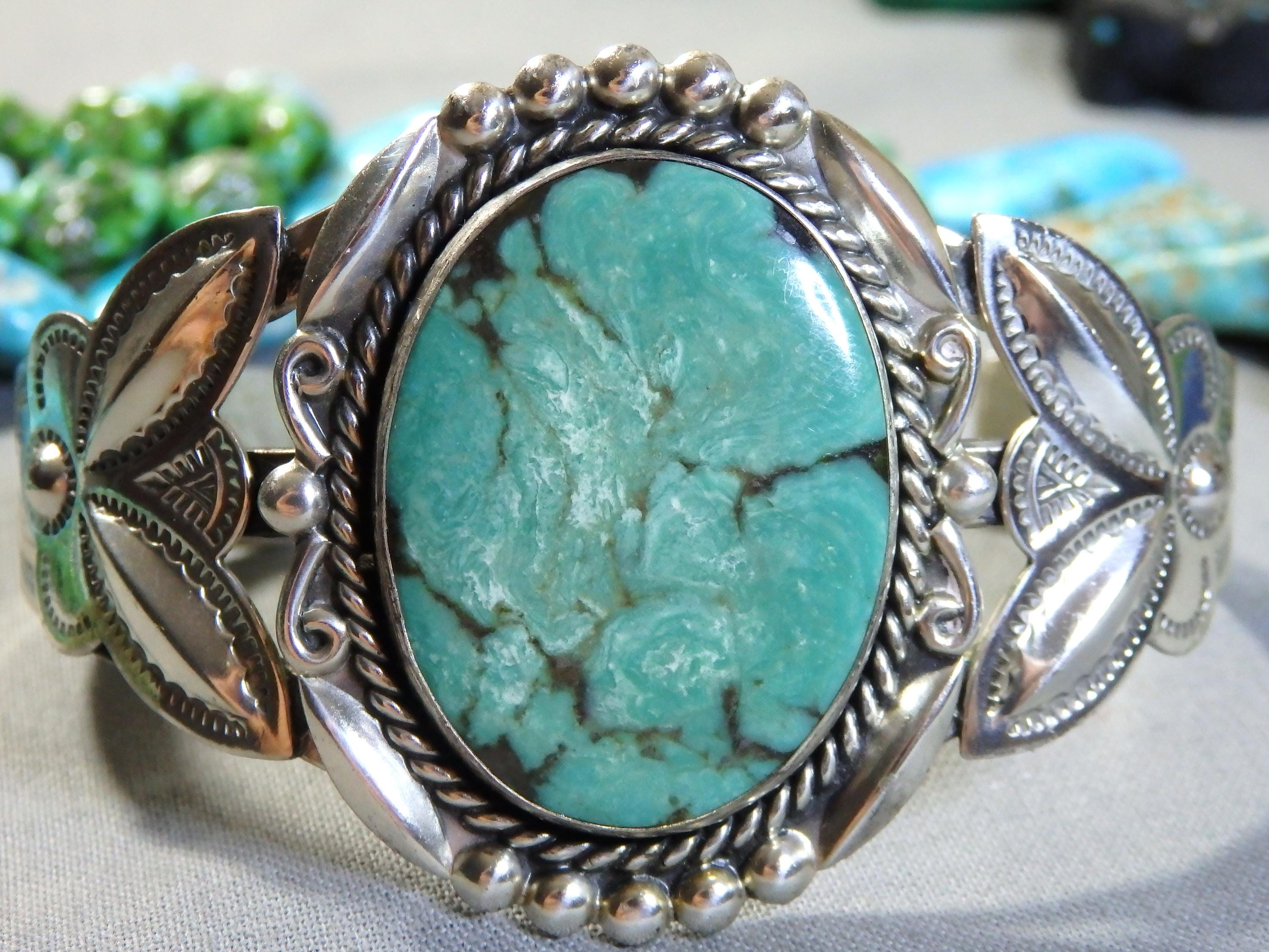 Authentic Vintage Native American Navajo Old Crow Springs Turquoise Sterling Silver Bracelet Authentic Vintage Native American Navajo Old Crow Springs Turquoise Sterling Silver Bracelet