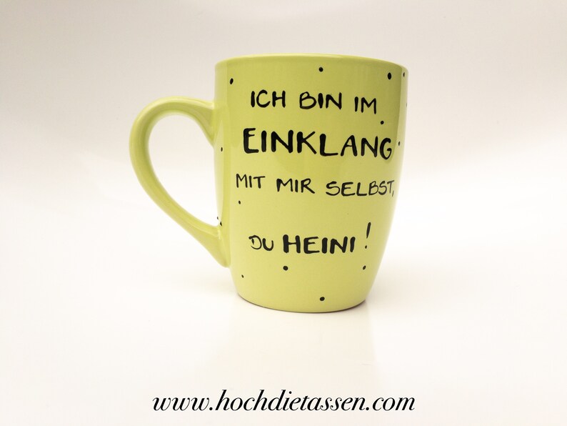 Funtasse Spruchtasse – „Kniet Nieder, Hier Kommt Der König!“, Beidseitiger Druck, 350 Ml