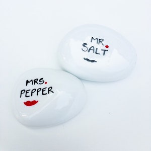 MR & MRS, Pfefferstreuer, Salzstreuer, Bart, Kussmund, Pfeffer Salz, Mr Mrs, pepper and salt Bild 9