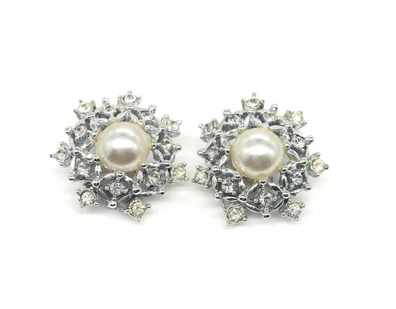 O4.  Vintage Sarah Coventry Snowflake Clip On Ear… - image 1