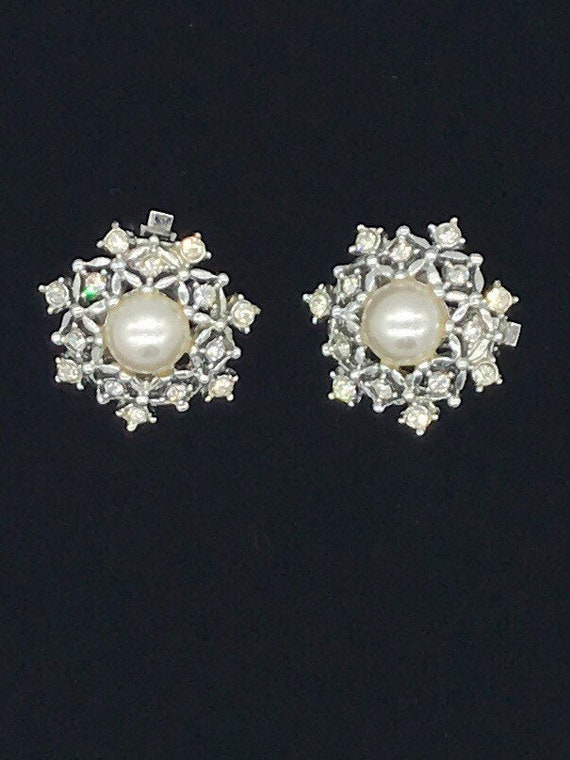 O4.  Vintage Sarah Coventry Snowflake Clip On Ear… - image 2
