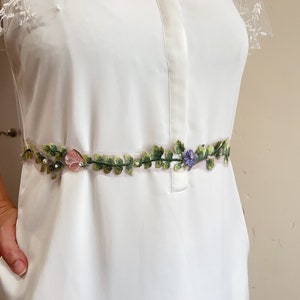 Handgemachte Floral Applikation Brautgürtel: Bestickte Wildblumen Schärpe Bild 6