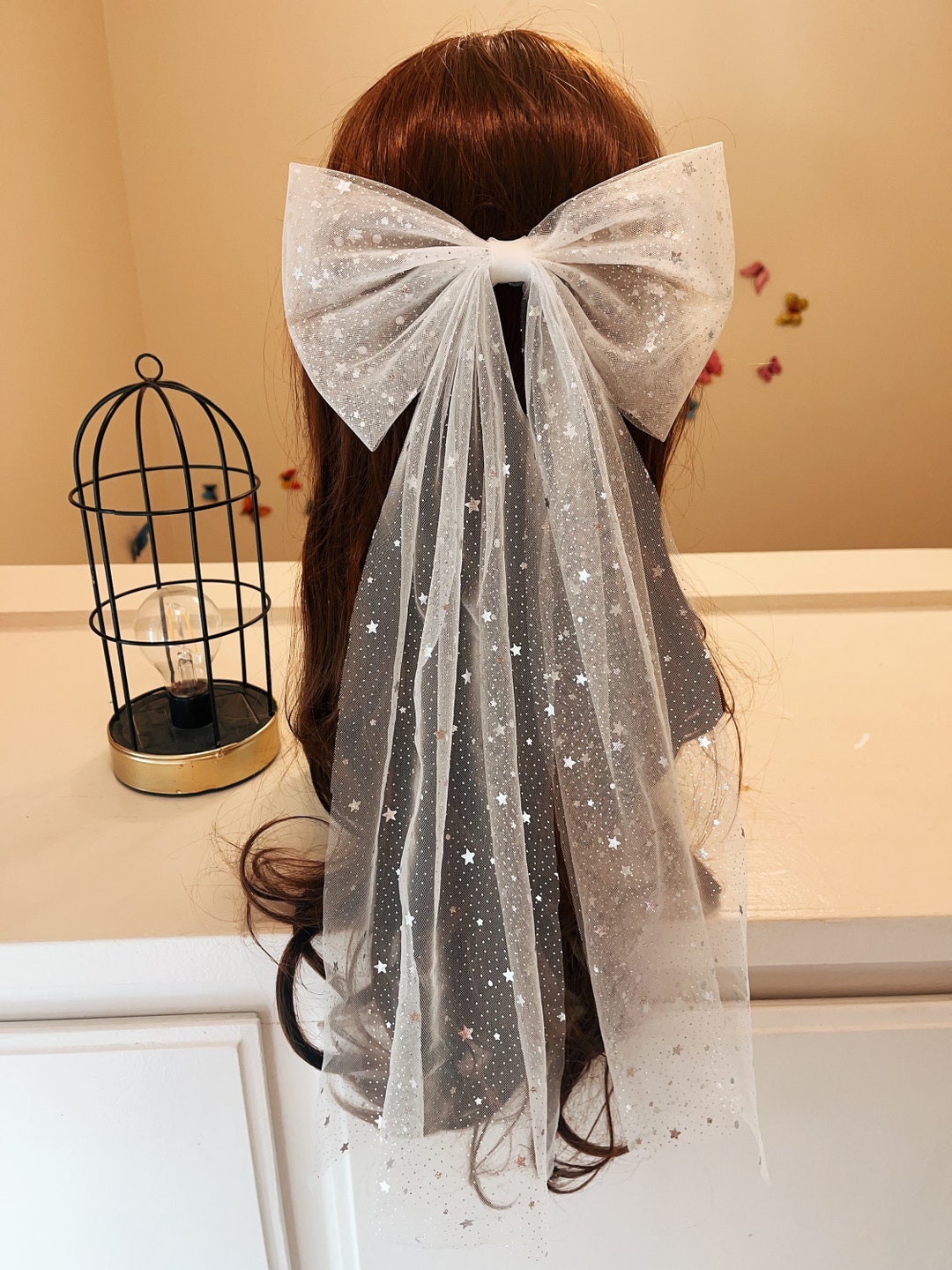Evelyn Bow & Fishnet Bridal Veil White