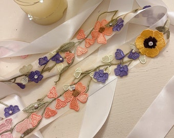applique bridal belt Floral bridal belt Embroidered bridal sash Bridesmaid belt Colorful bridal belt Wildflower bridal sash/Unique sash