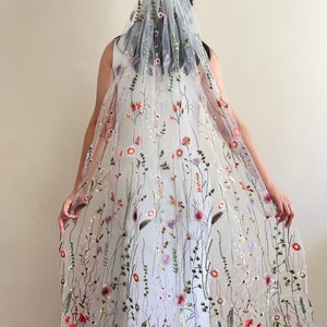 Wildflower veil Longer style 3d Embroidered color flower lace veil, Floral blooms wedding veil, Bridal veil with flowers,Unique wedding veil