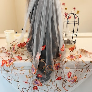 autumn white wedding veil vine garden Embroidered 3d flower veil red floral wedding veil Bridal veil Unique boho veil with florals veil