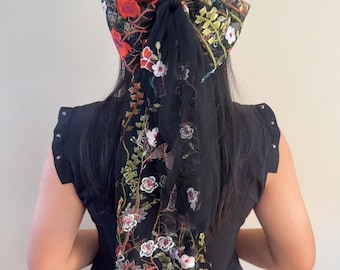 Embroidered Flower Veil, Gothic Black Bow, Bridal Hair Accessory