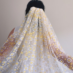 SUNFLOWER & DAISY: bridal veil floral bridal veil, colorful, summer sunflower, golden daisy spring wedding, unique fall botanical tulle veil
