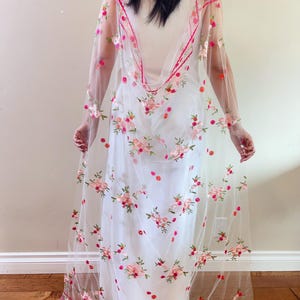 floral wedding cape,embroidered white bridal cape floral wedding cape veil,embroidered wedding cape,floral bridal cape,bridal cape veil