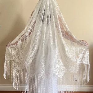 vintage white wedding veil, Fringe Lace Veil, victory tassels veil, white lace bridal veil, Boho Wedding Veil bridal shower veil