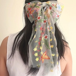 3D wildflower bow Veil alternative Unique veil, Embroidered flower veil, Bachelorette party hair bow Bridal shower hair Elopement hair bow