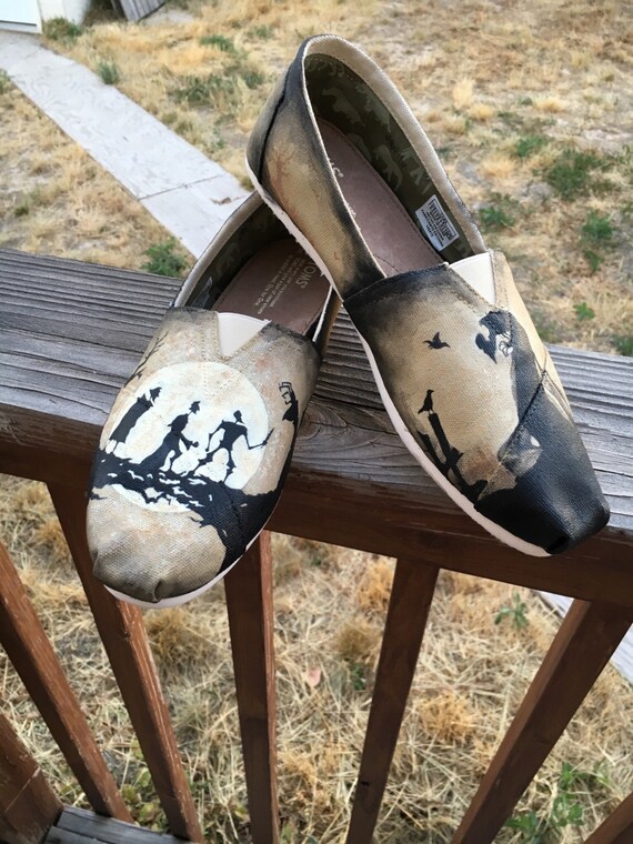 harry potter painted shoes