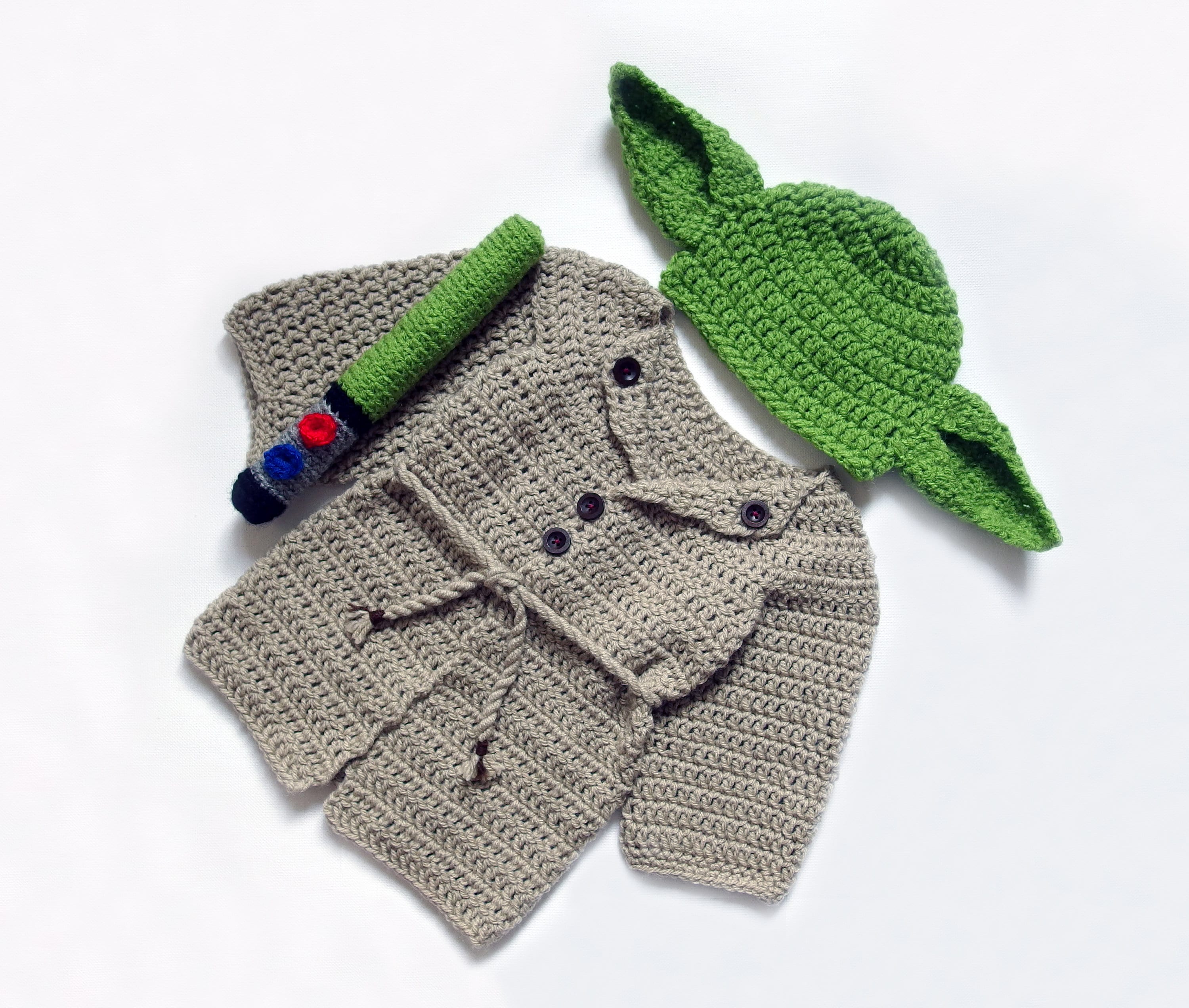 Grogu (Baby Yoda) costume pattern for baby. Sizes available: 3 to 24 months  – juliechantal