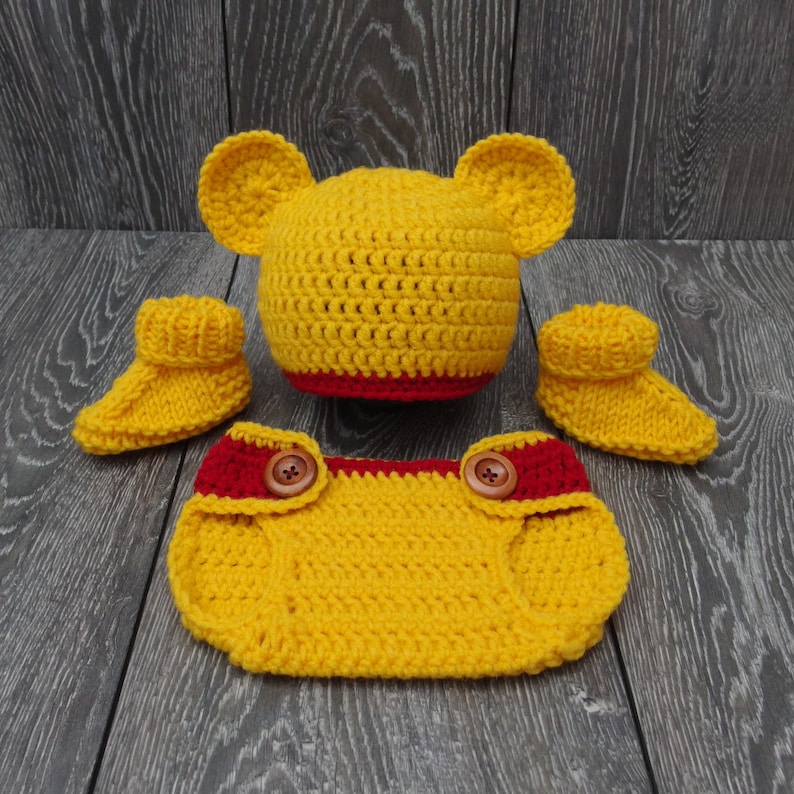 crochet winnie the pooh baby outfit