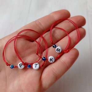 bracelet bébé mauvais œil, bracelet initial pour bébé, bracelet de protection bébé personnalisé, bracelet lettre bébé, bracelet rouge pour bébé