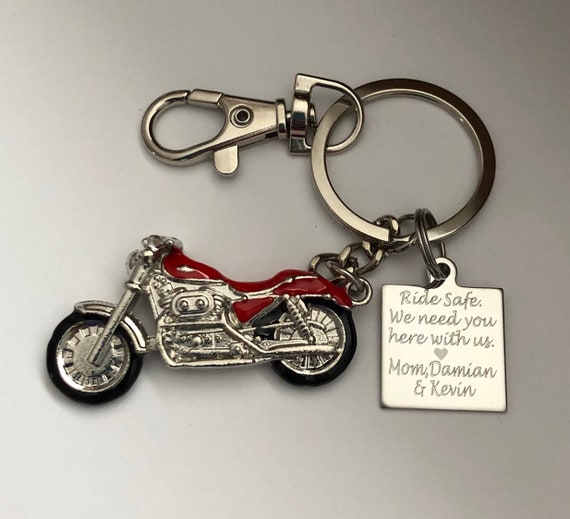 Porte-clés moto biker rouge et noir argenté au meilleur prix
