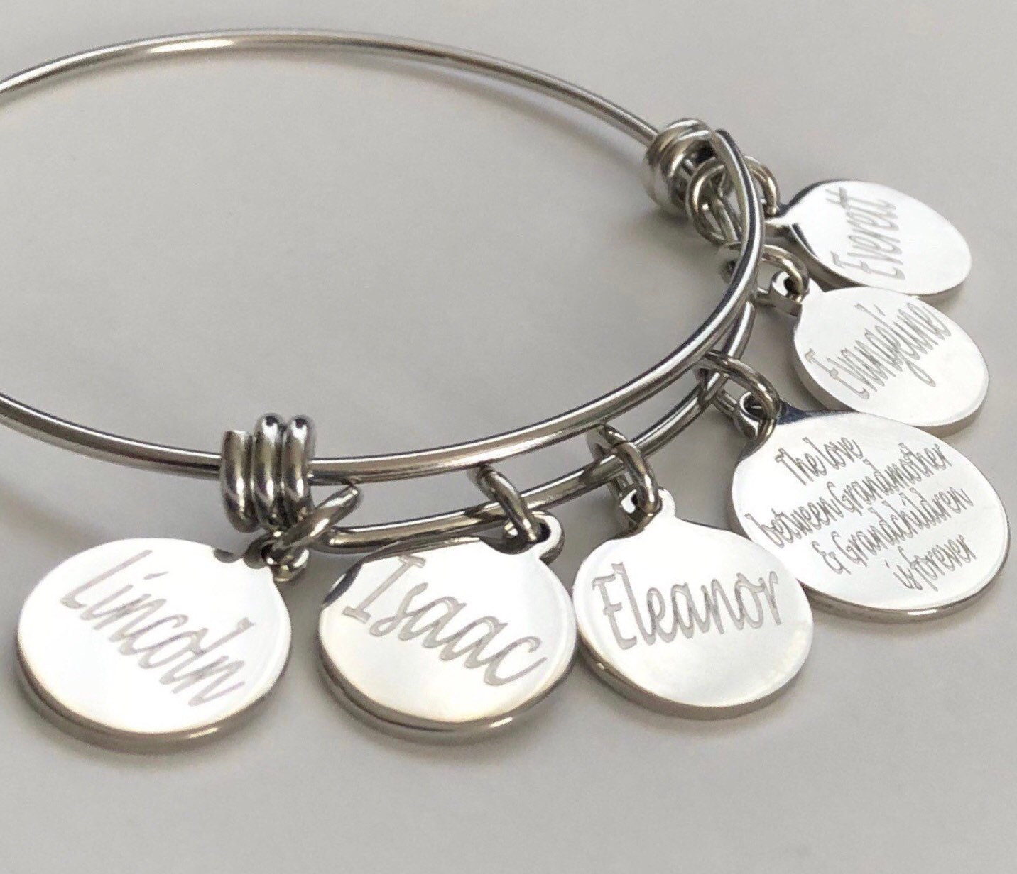 We Love You Grandma Bracelet with Children's Names-Custom Photo Gift –  Sugartree and Company