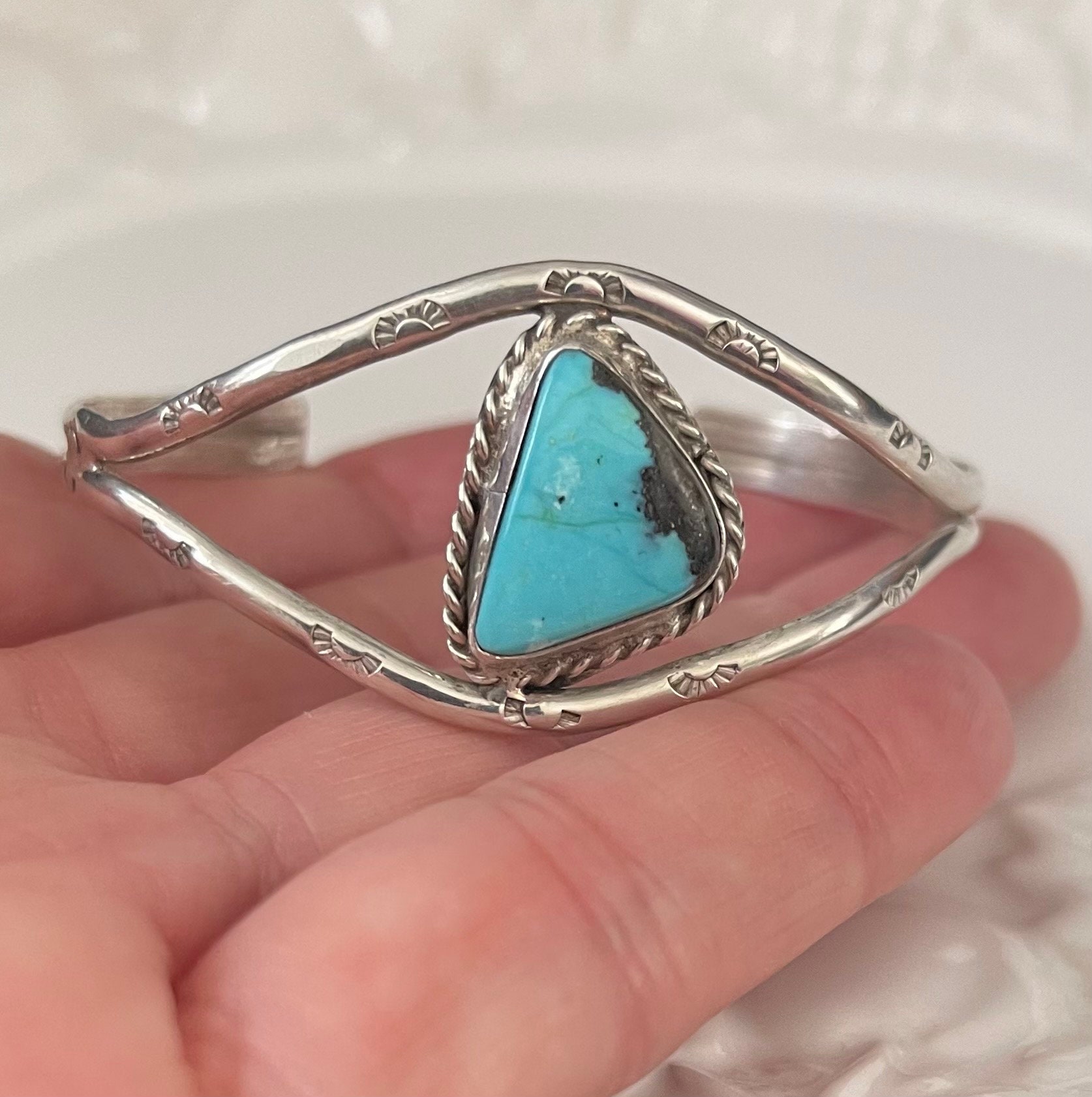 Bracelet manchette bijoux en argent sterling 925 pierre précieuse opalite lai