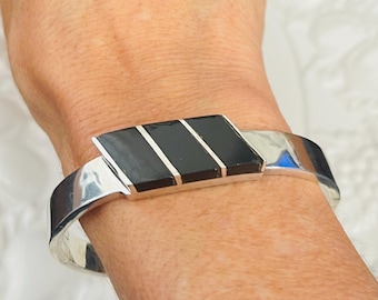 Vintage Mexico Sterling Silver Onyx Inlay Hinge Bracelet (7", 52.8g)