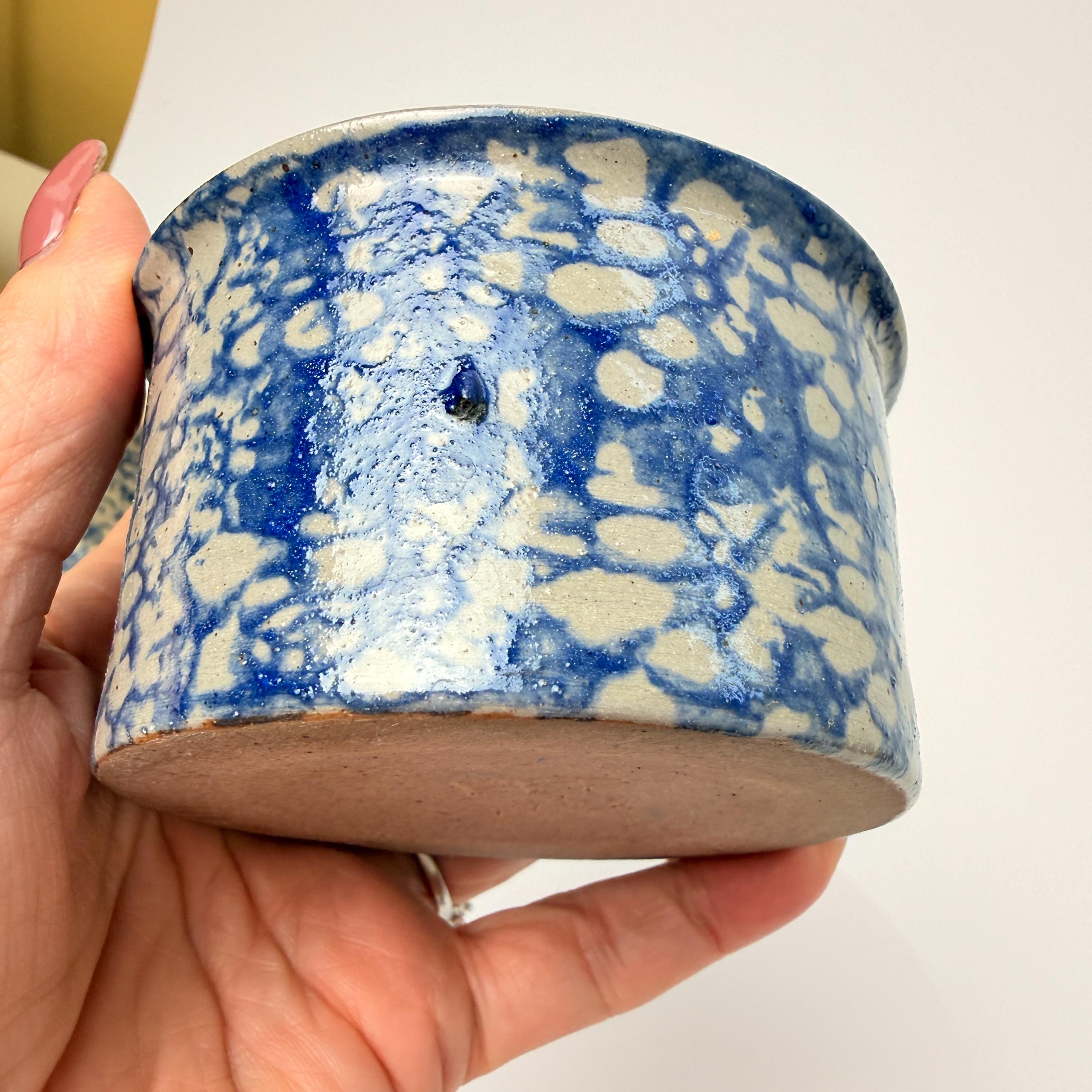 Beaumont Brothers Pottery Blue Spongeware Bowl Set: Mixing Bowl