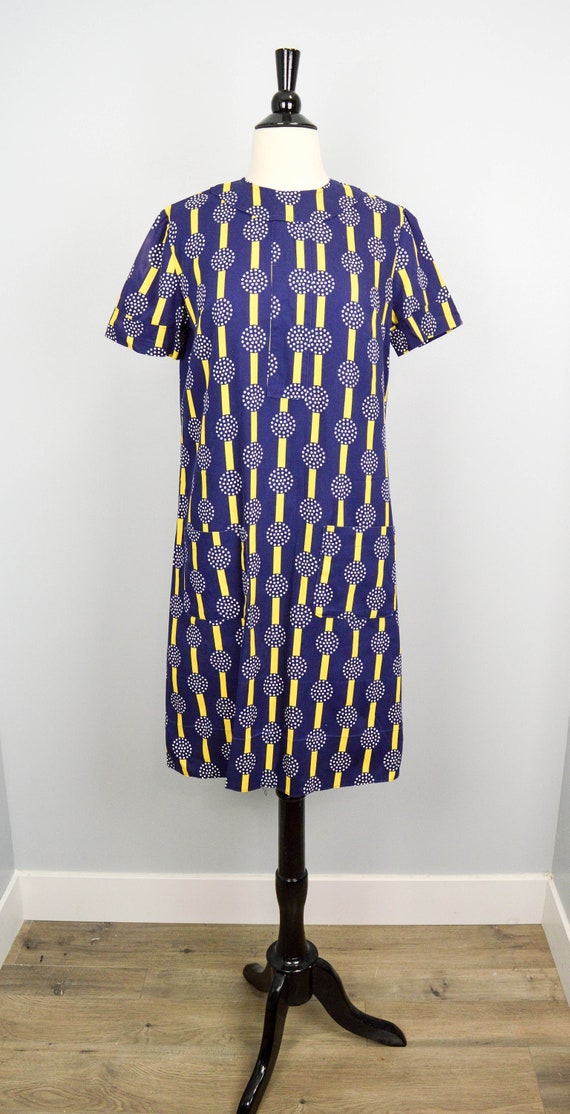 1960s Housewife Geometric Dress, Vintage Clothing,