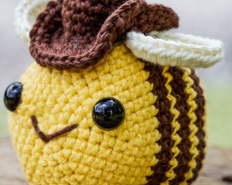 Crochet PDF Pattern Bee-Haw Ya'll Cowboy Bee, Amigurami, Low-Sew crochet, Stuffed Animal, Beginner Friendly Plushie Pattern