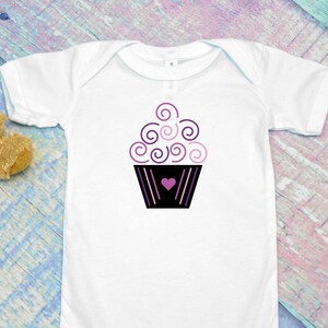 Cupcake Digital File Valentine's Day Treat Cupcakes Sweet Treats Bakery Cup Cake Cakes SVG DXF PNG Digital Cut File for Cricut or Silhouette