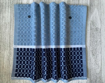 2 asciugamani da cucina sospesi: confezione da 2, 100% cotone, design a nido d'ape, si aggancia alla barra del forno, asciugamano scattante, asciugamano Never Fall, blu navy