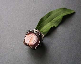Chalcedony agate and garnet ring in Tiffany technique. Earth colors. Big natural stone ring. Garnet gemstone ring. Statement ring. Tin ring