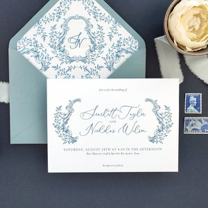 Monogramme et écusson bleu ardoise avec enveloppe et protège-enveloppe, élégante carte « Retenez cette date » bleu vieux