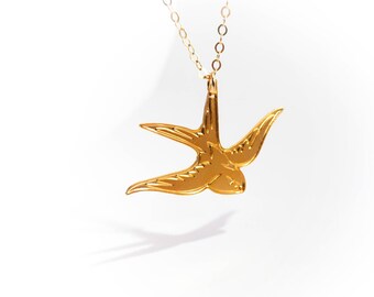 Gold Schwalbe: Sterling Silber Vogel Anhänger, Minimalistischer Schmuck