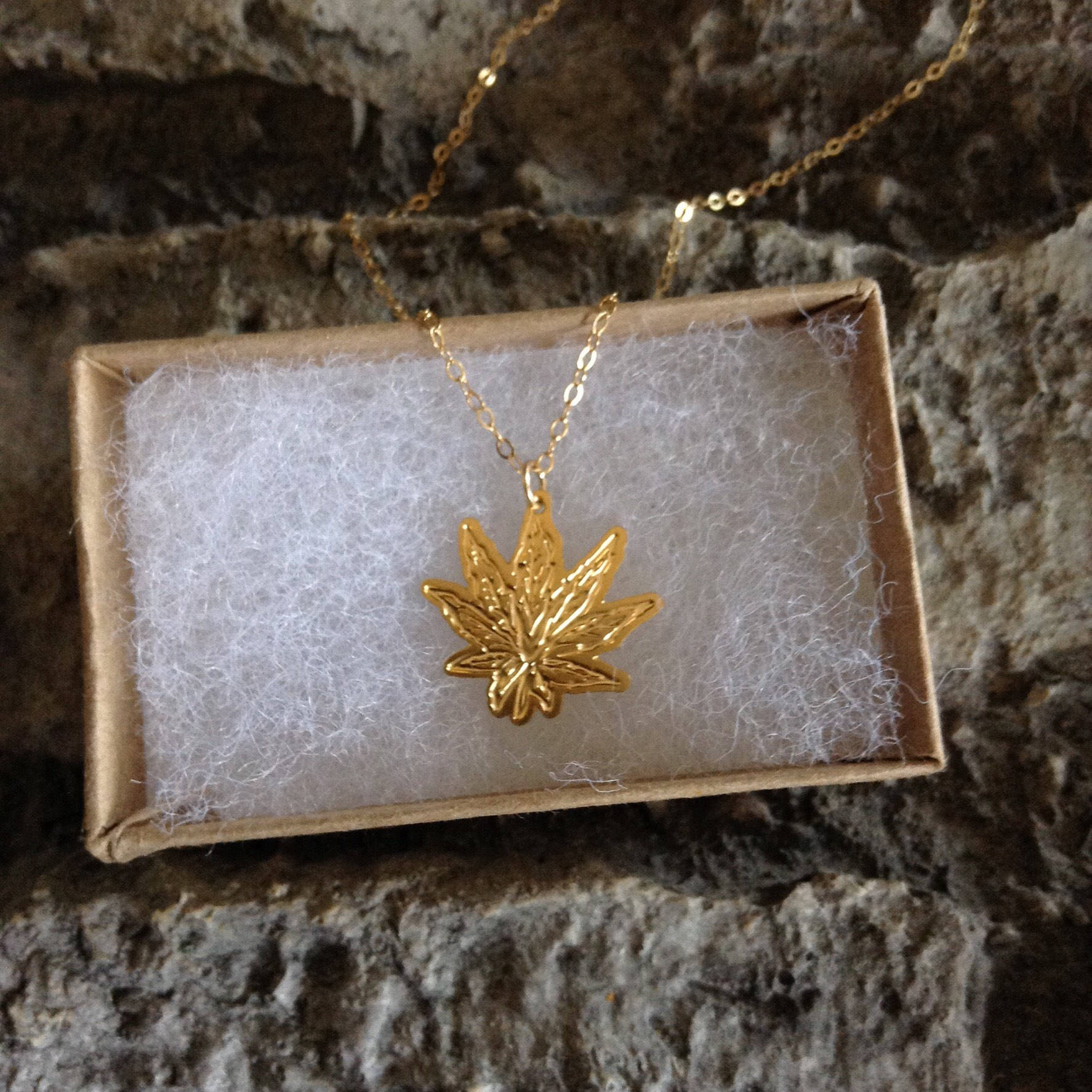 420 Gold Marijuana Leaf Necklace Cannabis Leaf Flower Icon