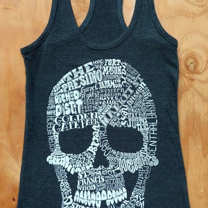 Camiseta para el tanque racerback de mapa de cráneo de San Francisco para mujer - Disponible en S M L XL
