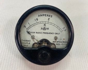 VINTAGE GAUGE K A M