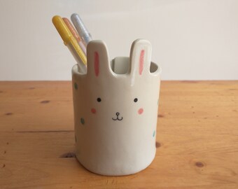 Rabbit-B H&W Lovely Pink Rabbit Pen Container for Kids Cartoon Pencil Holders Gift Great Brush Pot Ornaments for Desk Decoration Rabbit-B H&W Lovely Pink Rabbit Pen Container for Kids Cartoon Pencil Holders Gift Great Brush Pot Ornaments for Desk Decoration