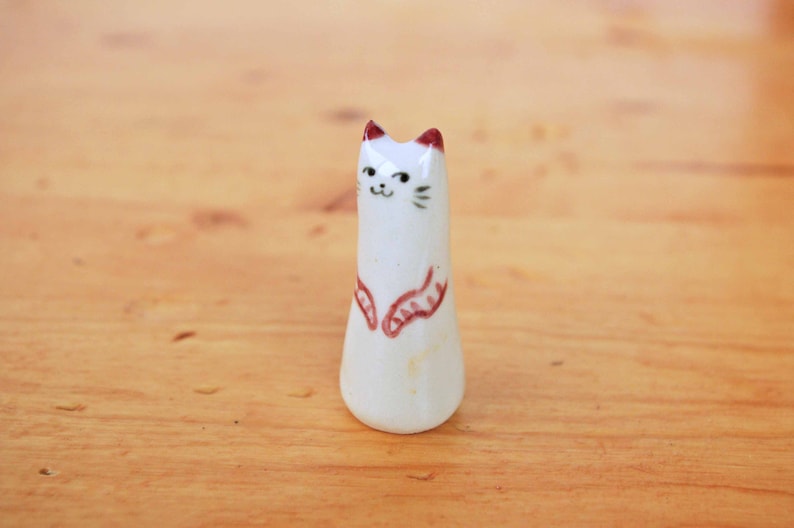 Cat ring holder ceramic ring tree cone jewelry holder animal lover gift anniversay engagement figurine miniature Christmas bridesmaid