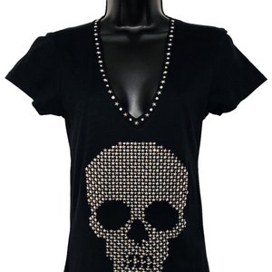 Star Gazed Skull Women&#39;s Black Deep-V T-shirt