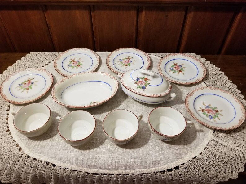 Vintage 11 piece PorcelainTea Set Red Scrolled Rim Child/'s Pink Rose