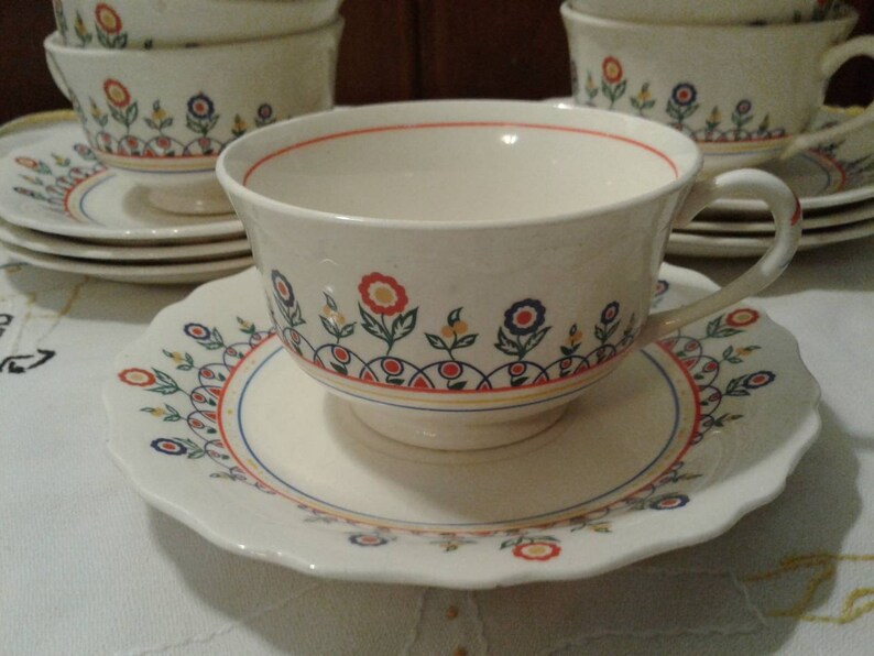 flower doodles Rare Canonsburg 7 Cups and Saucers Vintage cottage primary colors flowers CAN153