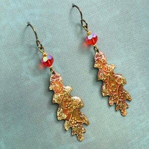 Embossed Oak Leaf Earrings with Bright Swarovski Autumn Crystals & Niobium Earwires