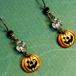 Small Jack-o-Lantern Retro Earrings with Swarovski Crystals & Niobium Ear Wires